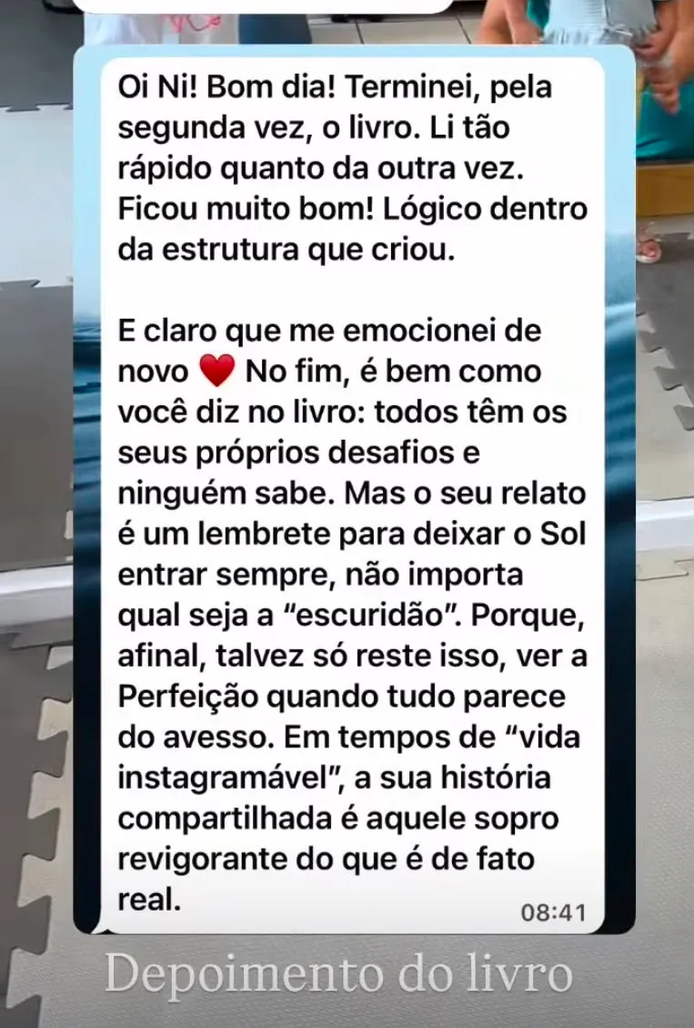 Mensagem de leitora no WhatsApp sobre o livro